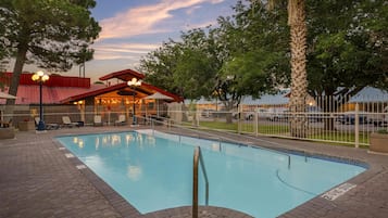 Outdoor pool, sun loungers