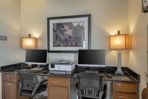 Business centre - Best Western Swiss Clock Inn (Pecos)