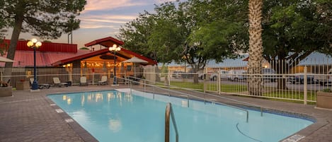 Outdoor pool, sun loungers