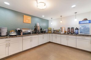 Free daily buffet breakfast