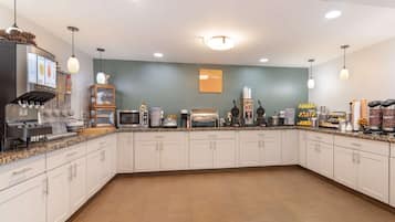 Free daily buffet breakfast