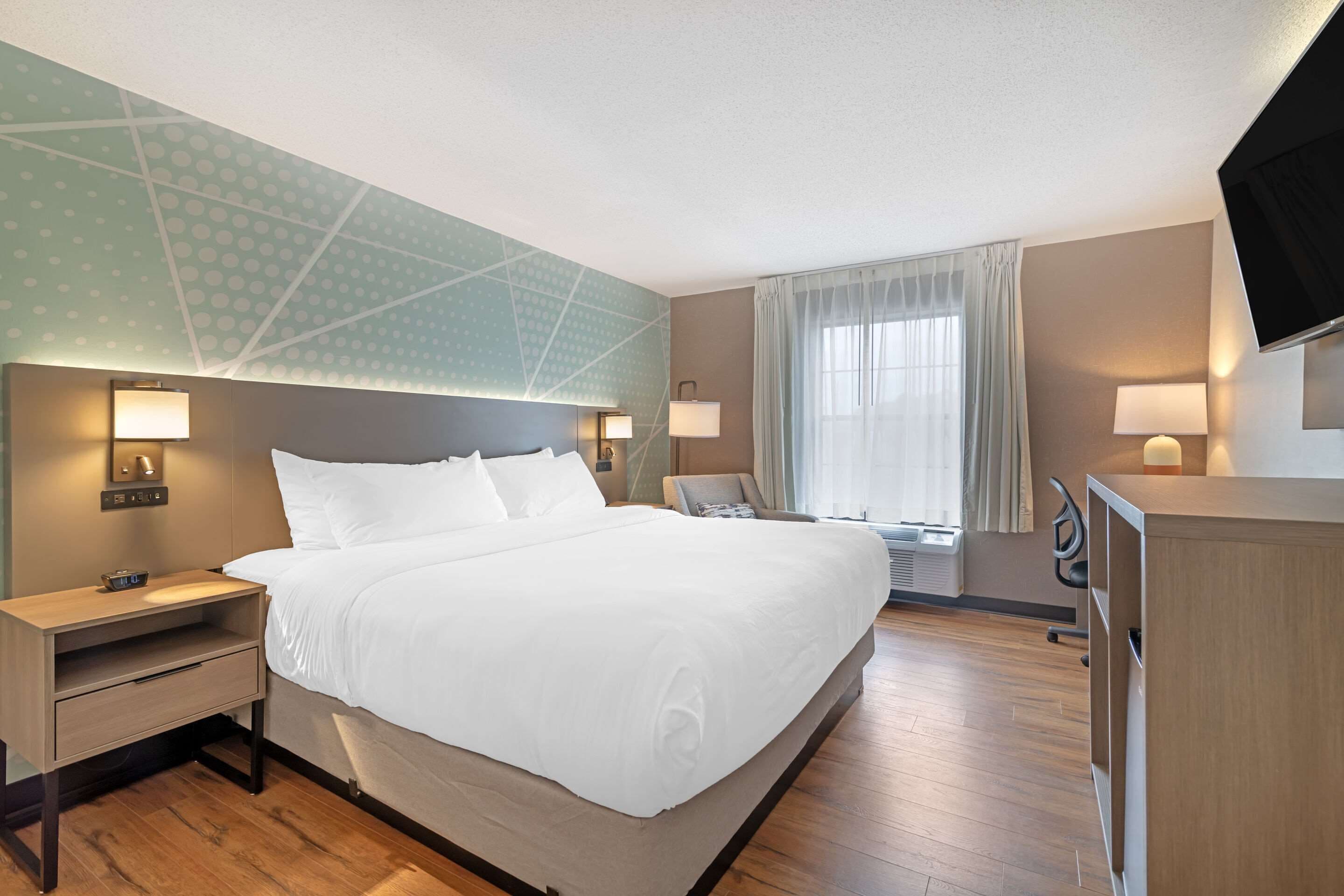 desk, iron/ironing board, free cots/infant beds, free wifi