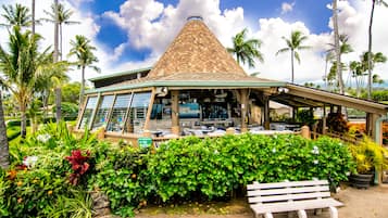 Desayuno a la carta todos los días (con cargo)