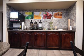 Free daily continental breakfast