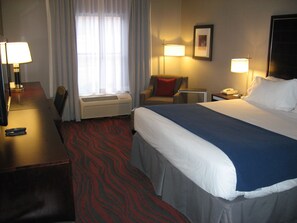 1 bedroom, desk, laptop workspace, blackout drapes