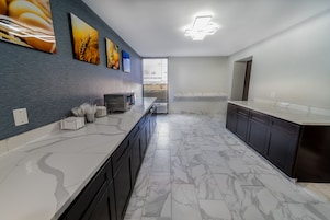 Café da manhã continental grátis todos os dias