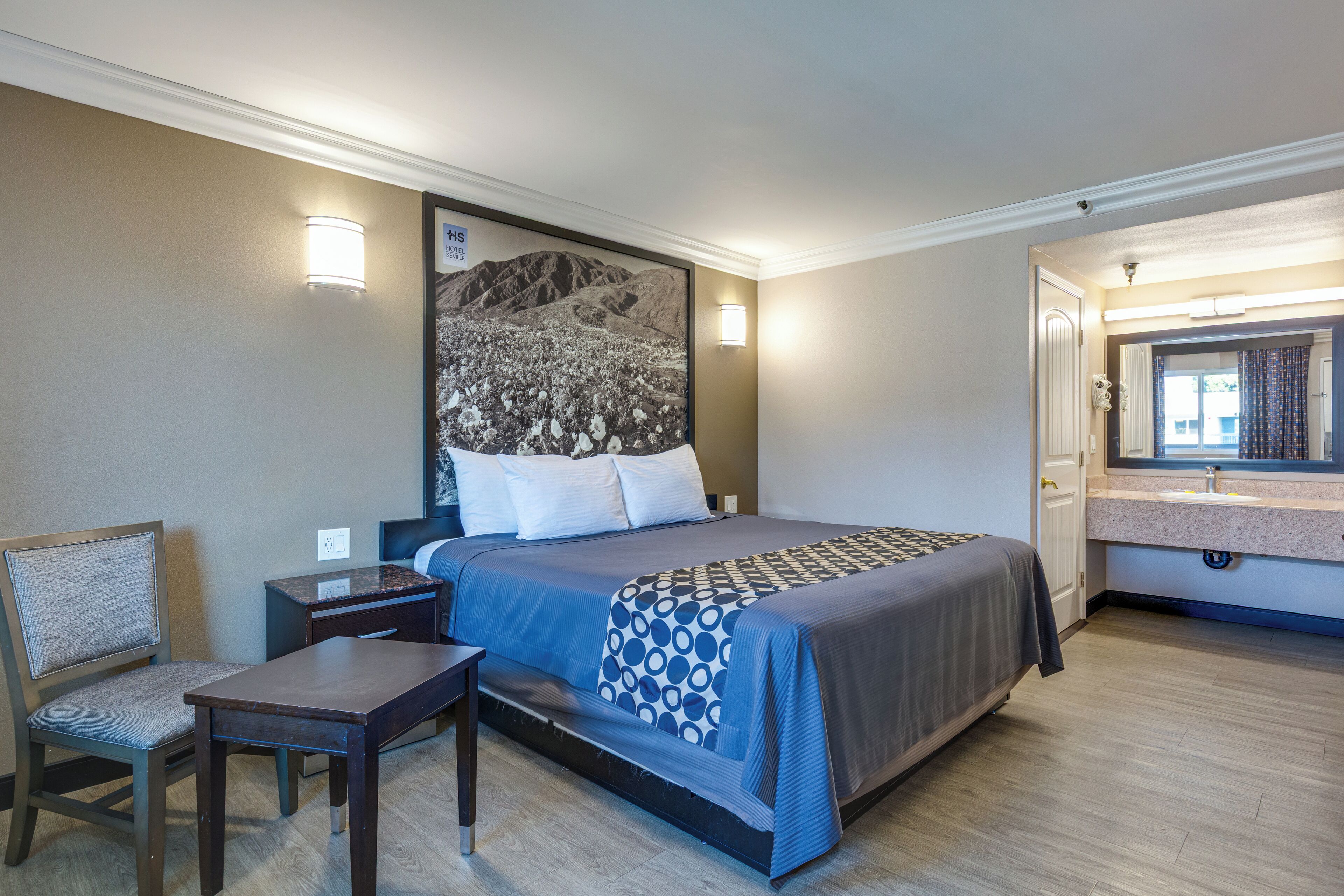 Photo - Hotel Seville