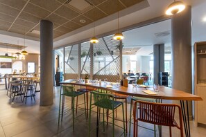 Breakfast, lunch, dinner served; French cuisine, pool views 