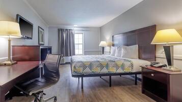 خزنة داخل الغرفة ومكواة/لوح كي وواي فاي مجانًا وملاءات أسرّة