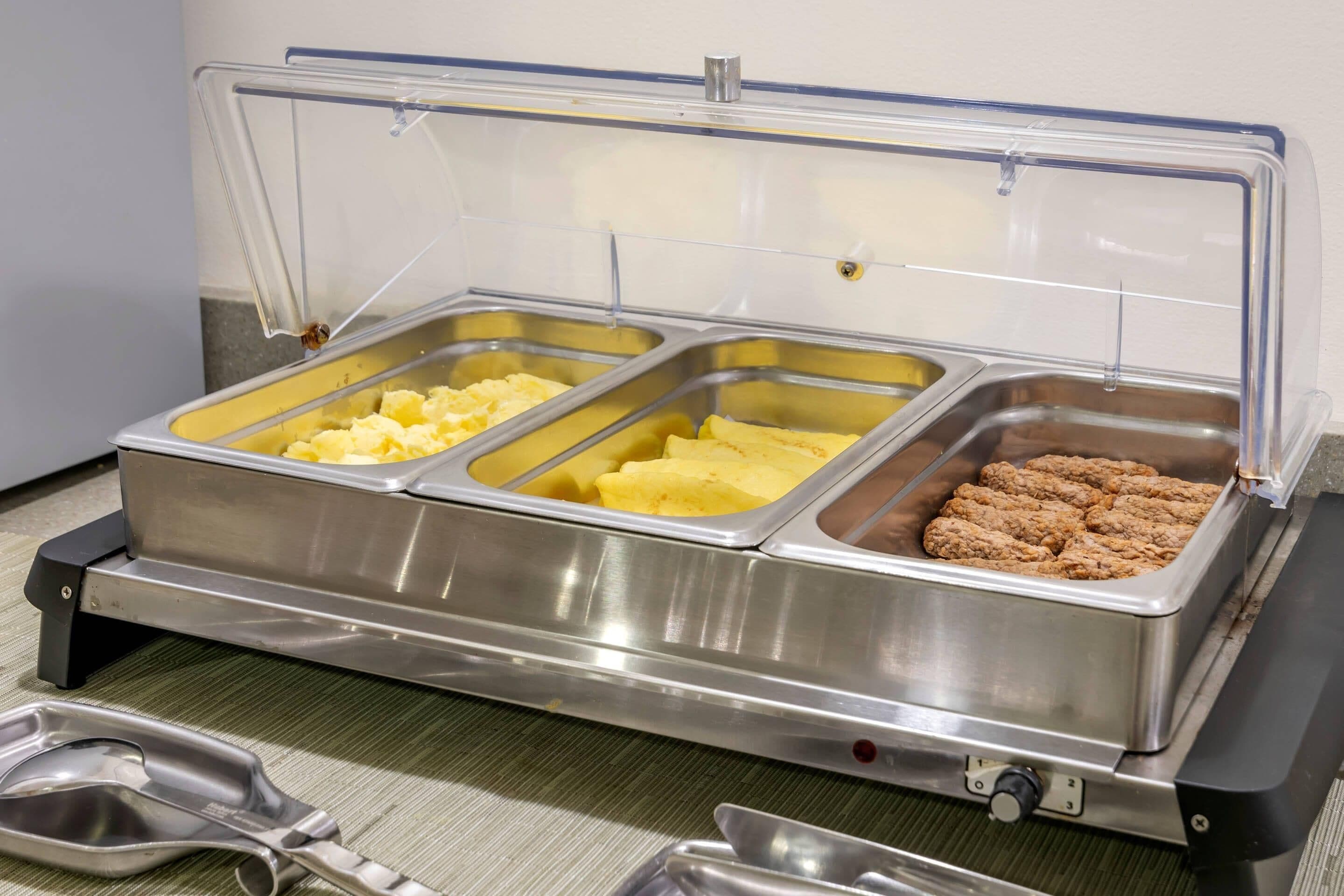 فطور أوروبي مجانًا يوميًا