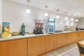 Free daily continental breakfast