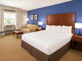 In-room safe, desk, laptop workspace, iron/ironing board