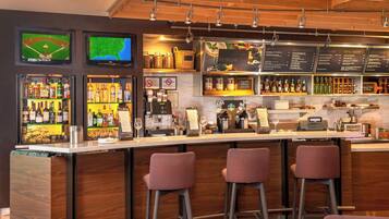 Café da manhã feito na hora todos os dias mediante uma taxa