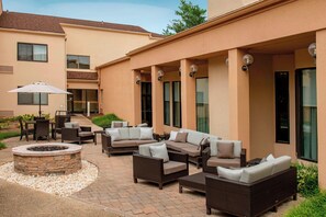 Terrace/patio - Courtyard by Marriott Rockville (Rockville)