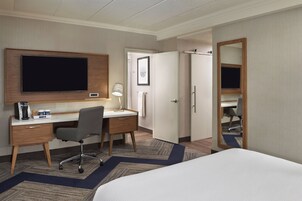 Room, 1 Queen Bed, City View | Premium bedding, desk, blackout drapes, iron/ironing board