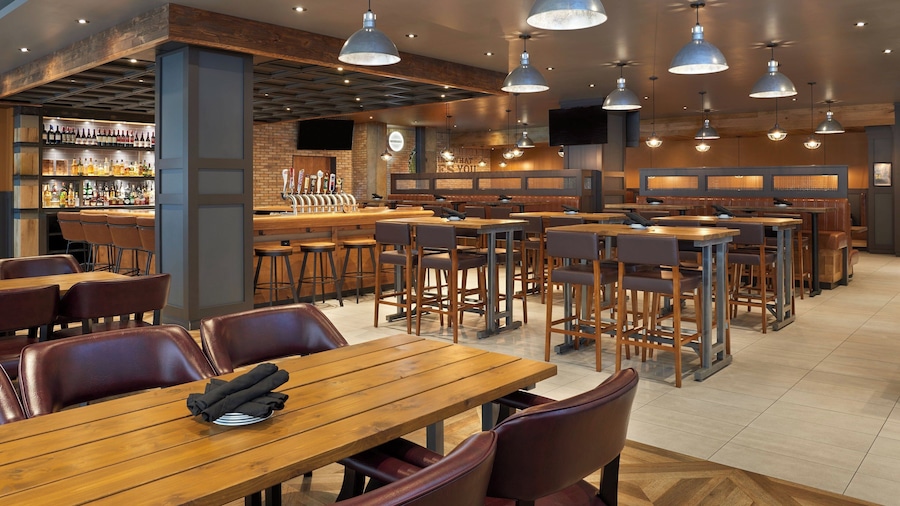 Four Points by Sheraton Windsor Downtown
