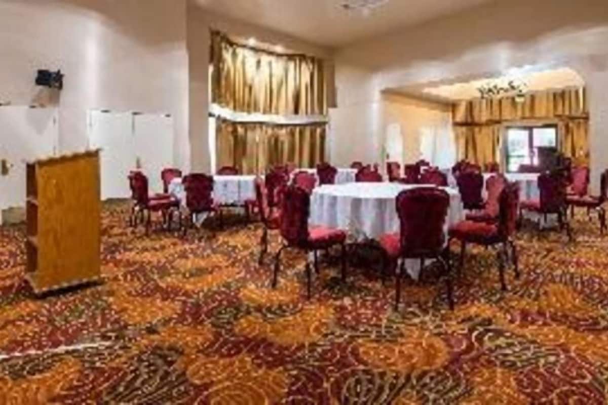 Banquet hall
