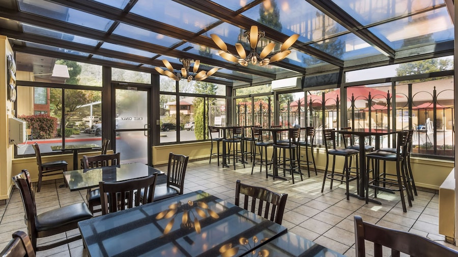 Best Western Plus Placerville Inn