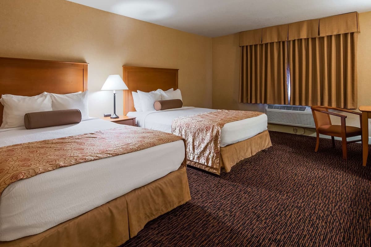 Premium bedding, in-room safe, blackout curtains, iron/ironing board