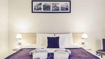 In-room safe, desk, soundproofing, iron/ironing board