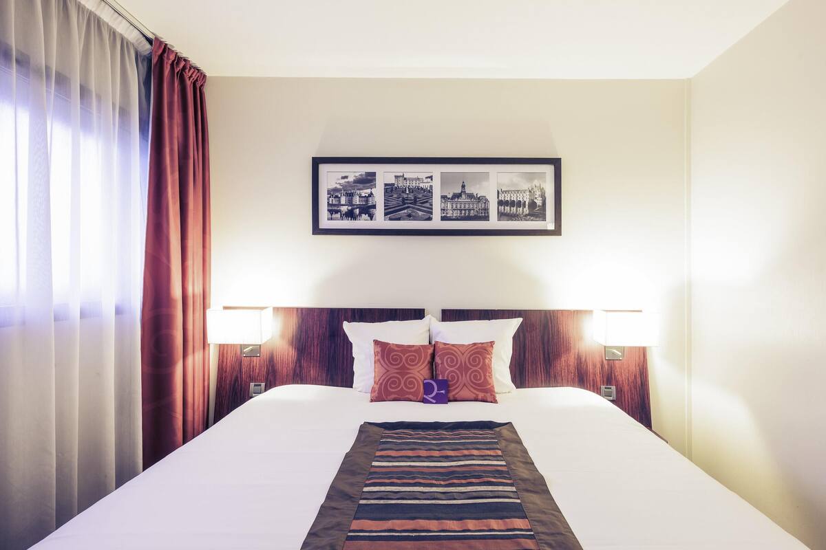 Standard Room, 1 Queen Bed