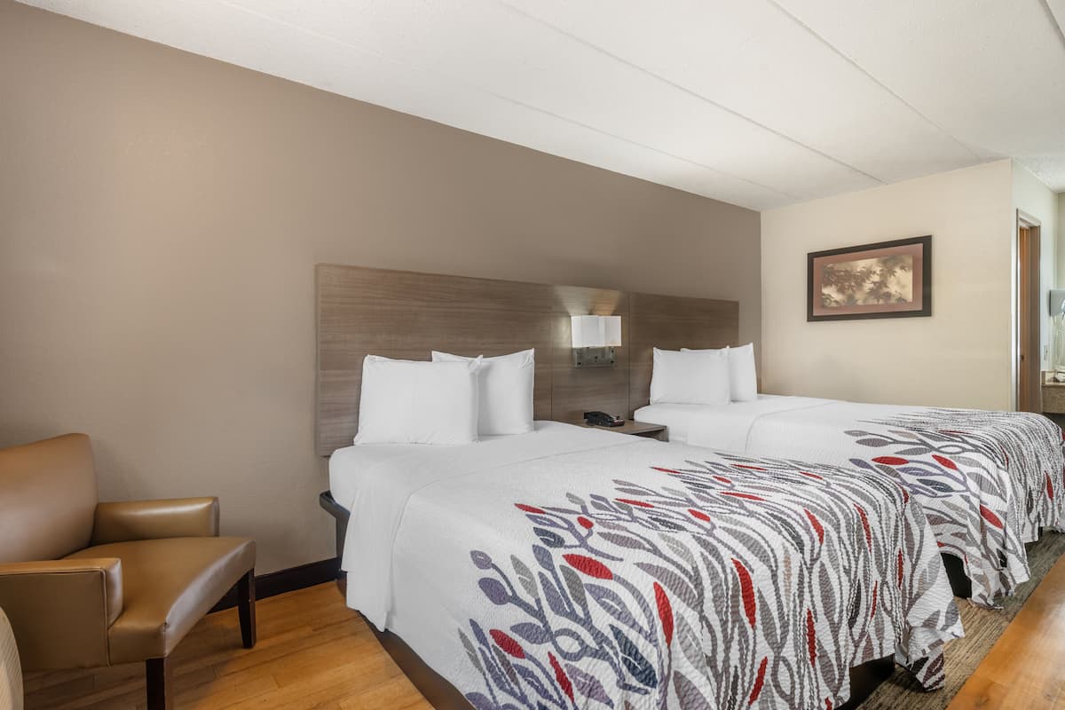In-room safe, desk, laptop workspace, blackout curtains