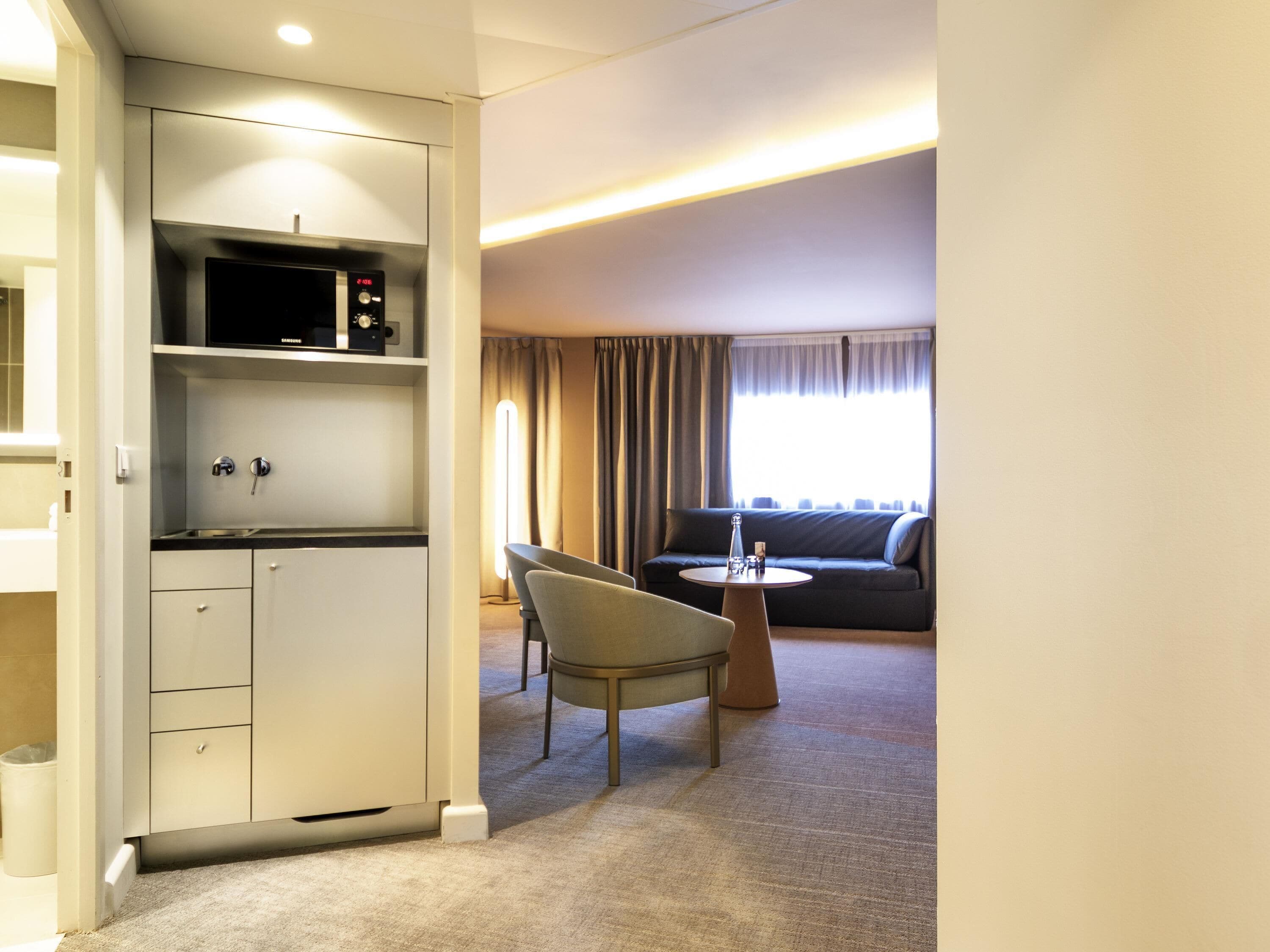 family suite, 1 double bed with sofa bed | premium bedding, in-room safe, desk, blackout curtains