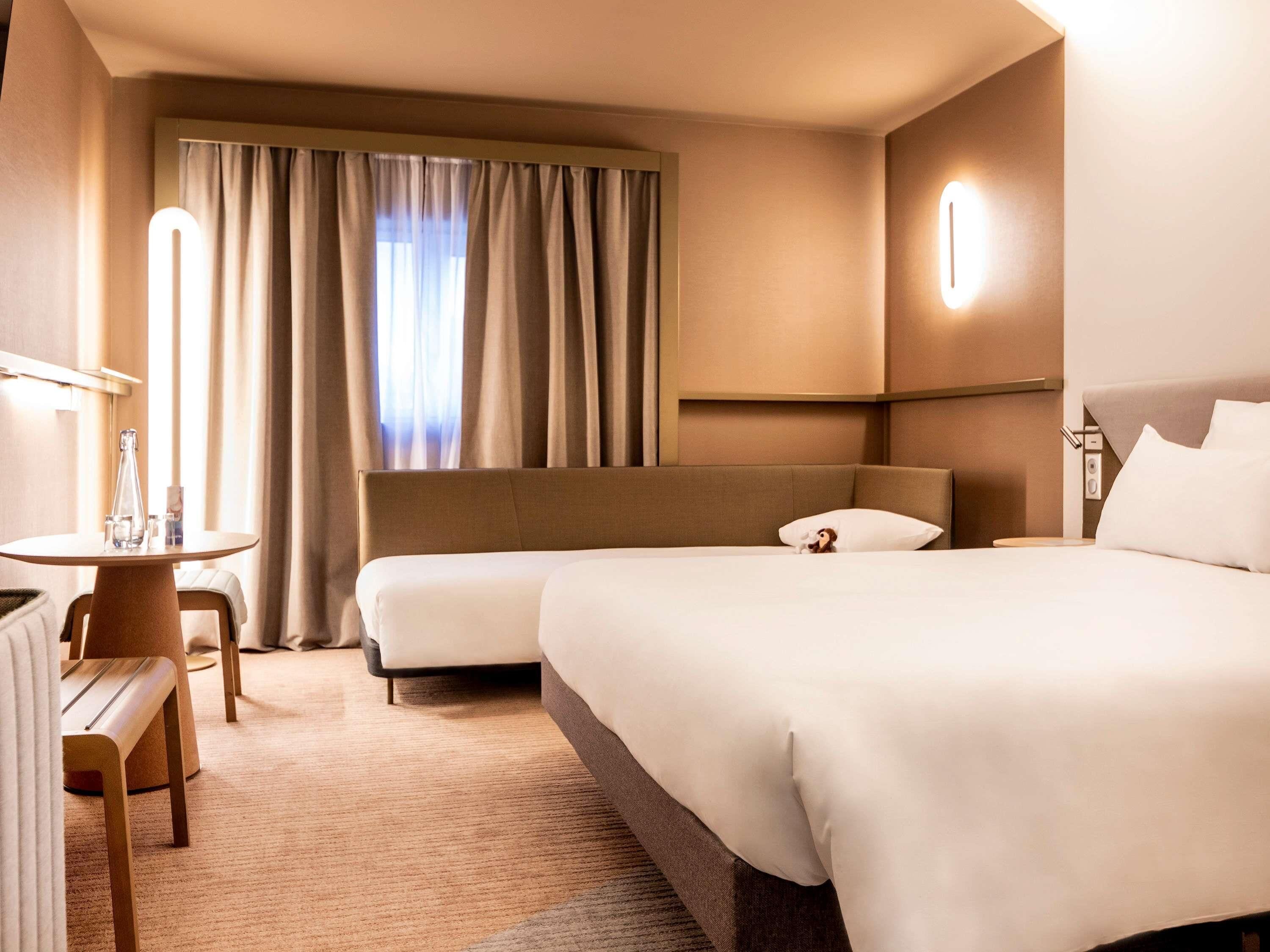 Chambre Supérieure, 1 lit double | Literie de qualité supérieure, coffres-forts dans les chambres, bureau