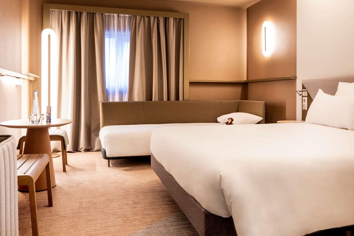 Quarto superior, 1 cama de casal | Roupas de cama premium, cofres nos quartos, escrivaninha