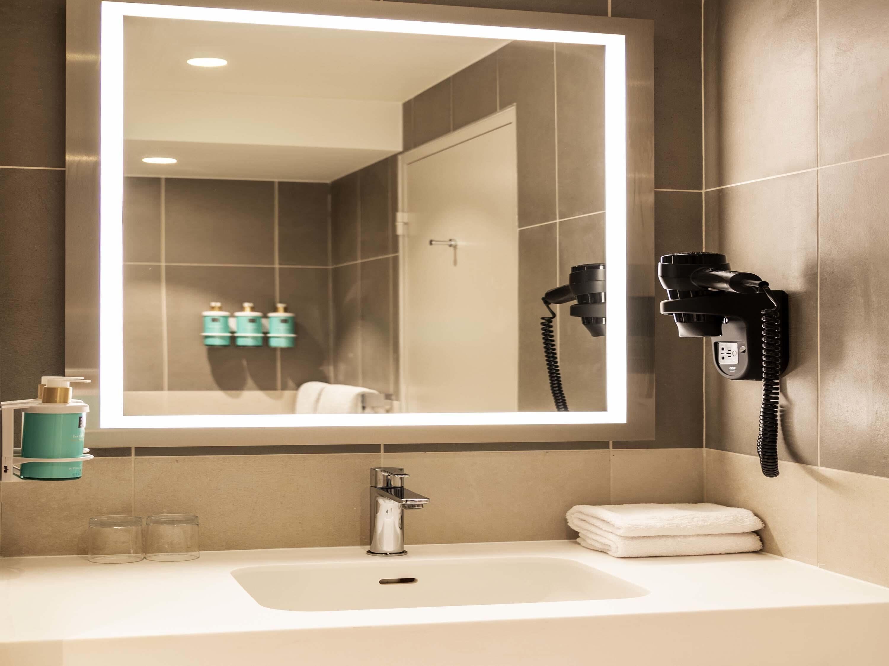 Premium bedding, in-room safe, desk, blackout curtains