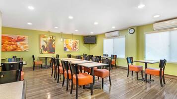 Dagelijks ontbijtbuffet inbegrepen