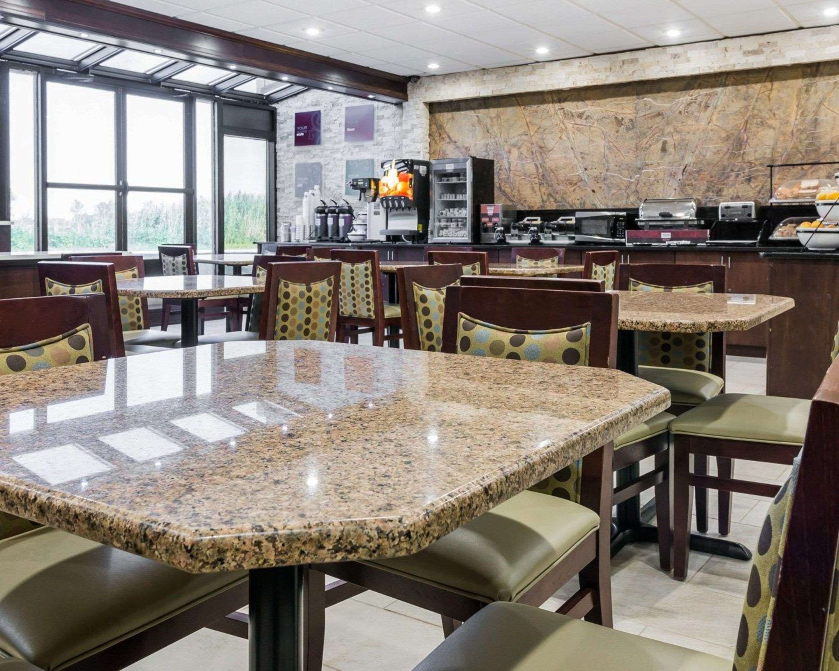 Dagelijks ontbijtbuffet inbegrepen