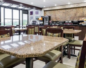 Dagelijks ontbijtbuffet inbegrepen