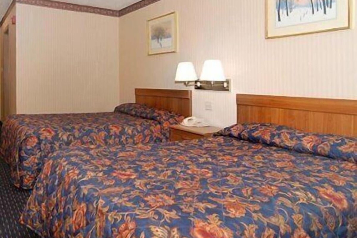 Iron/ironing board, cots/infant beds, rollaway beds, free WiFi