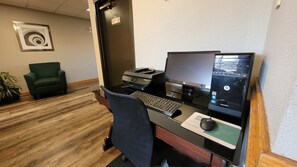 Business centre - Quality Inn & Suites Marion (Marion)