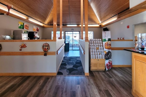 Quality Inn & Suites Marion