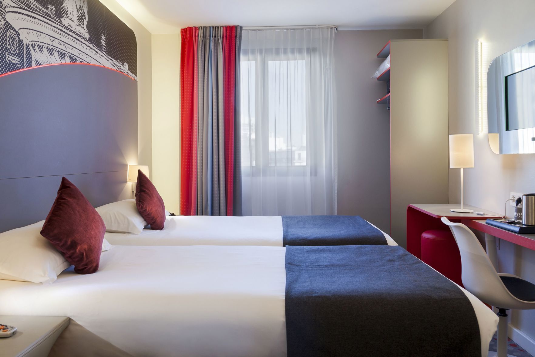 In-room safe, desk, soundproofing, free cribs/infant beds