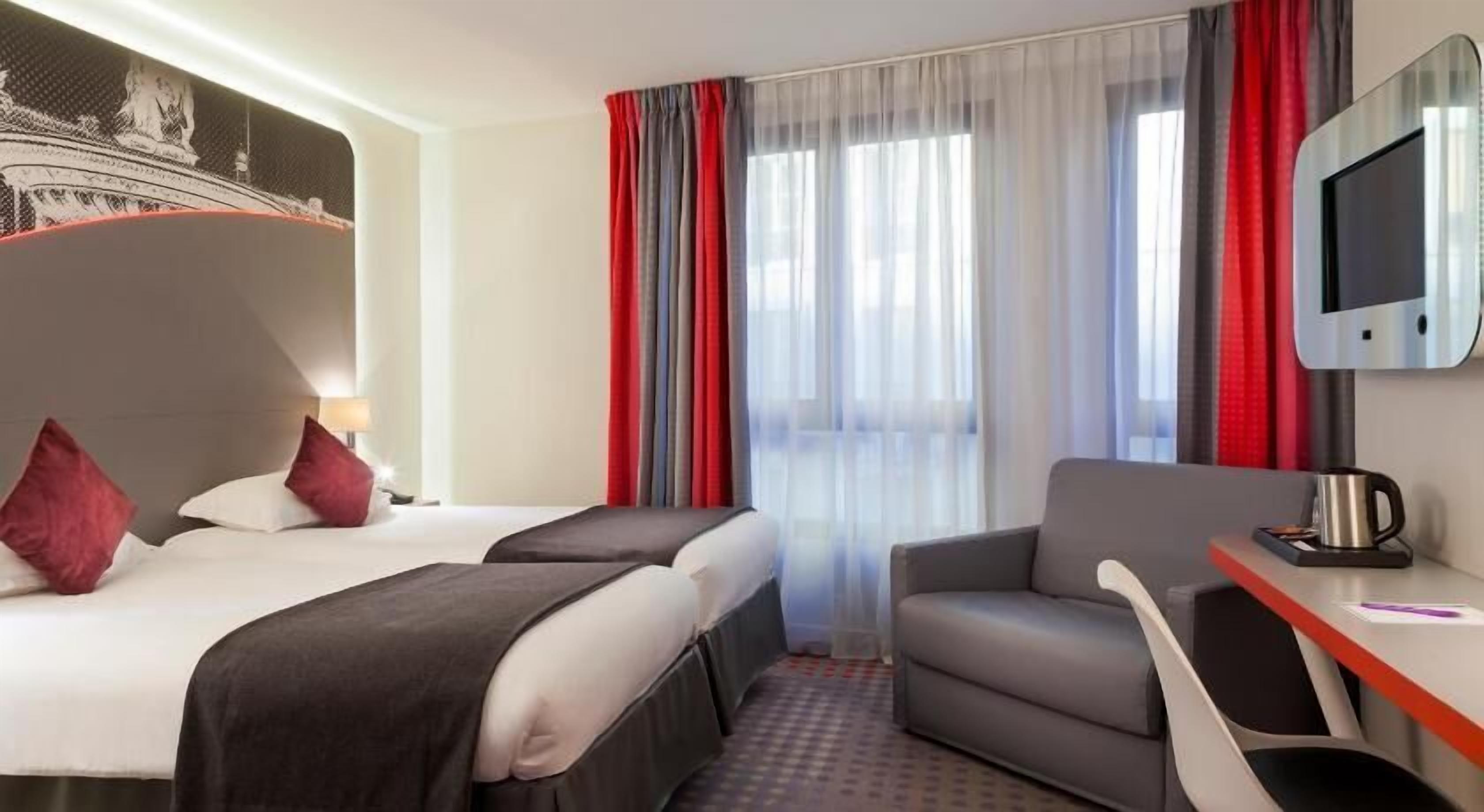 In-room safe, desk, soundproofing, free cribs/infant beds