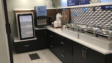 Sudah termasuk sarapan prasmanan setiap hari