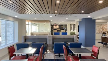 Desayuno buffet incluido todos los días