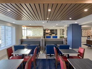 Free daily buffet breakfast - Holiday Inn Express Allentown North by IHG (Allentown)