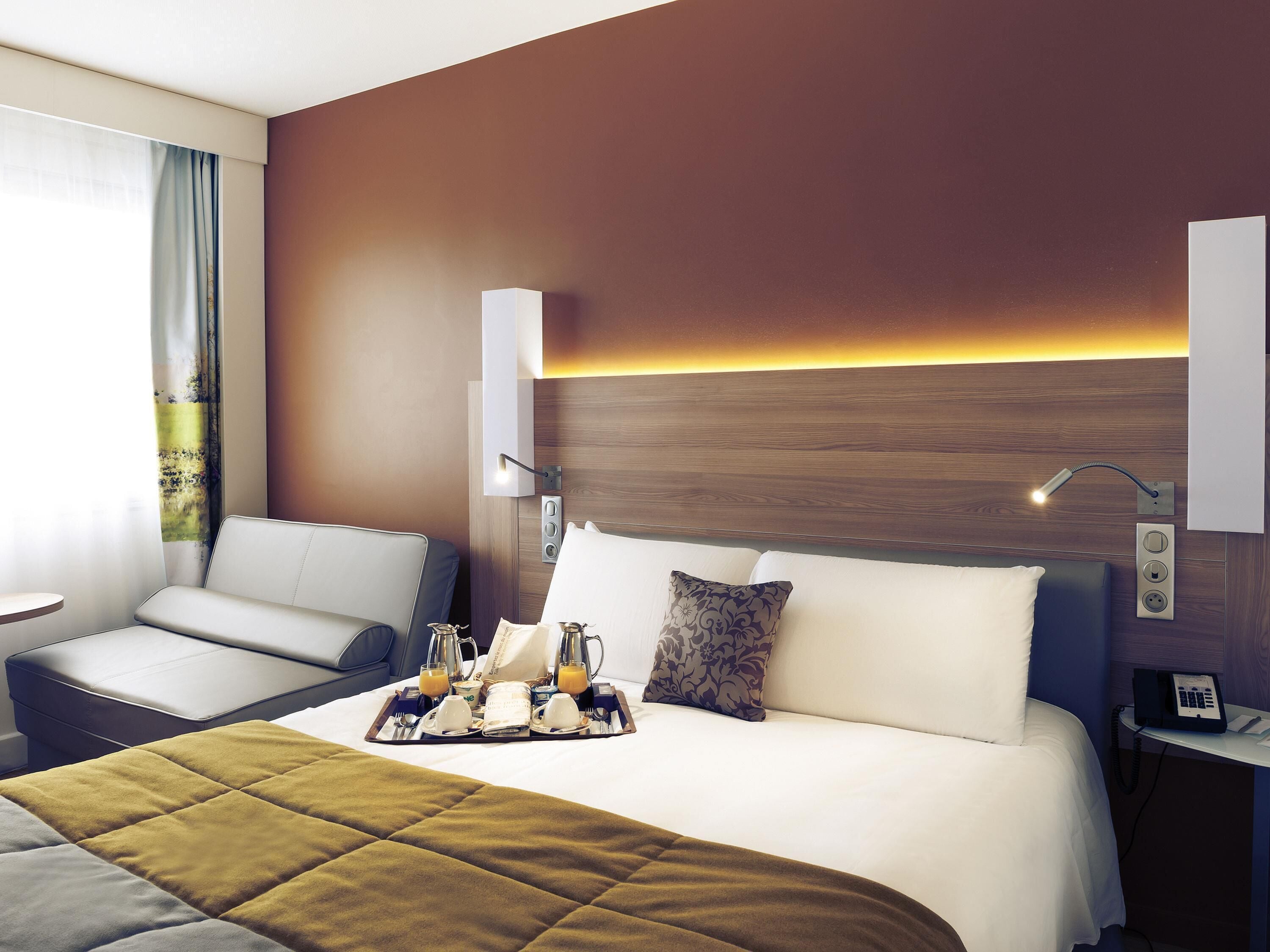 Privilege, Room, 1 Double Bed with Sofa bed | Premium bedding, in-room safe, individually furnished, laptop workspace