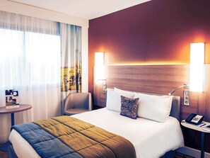 Premium bedding, in-room safe, individually furnished, laptop workspace