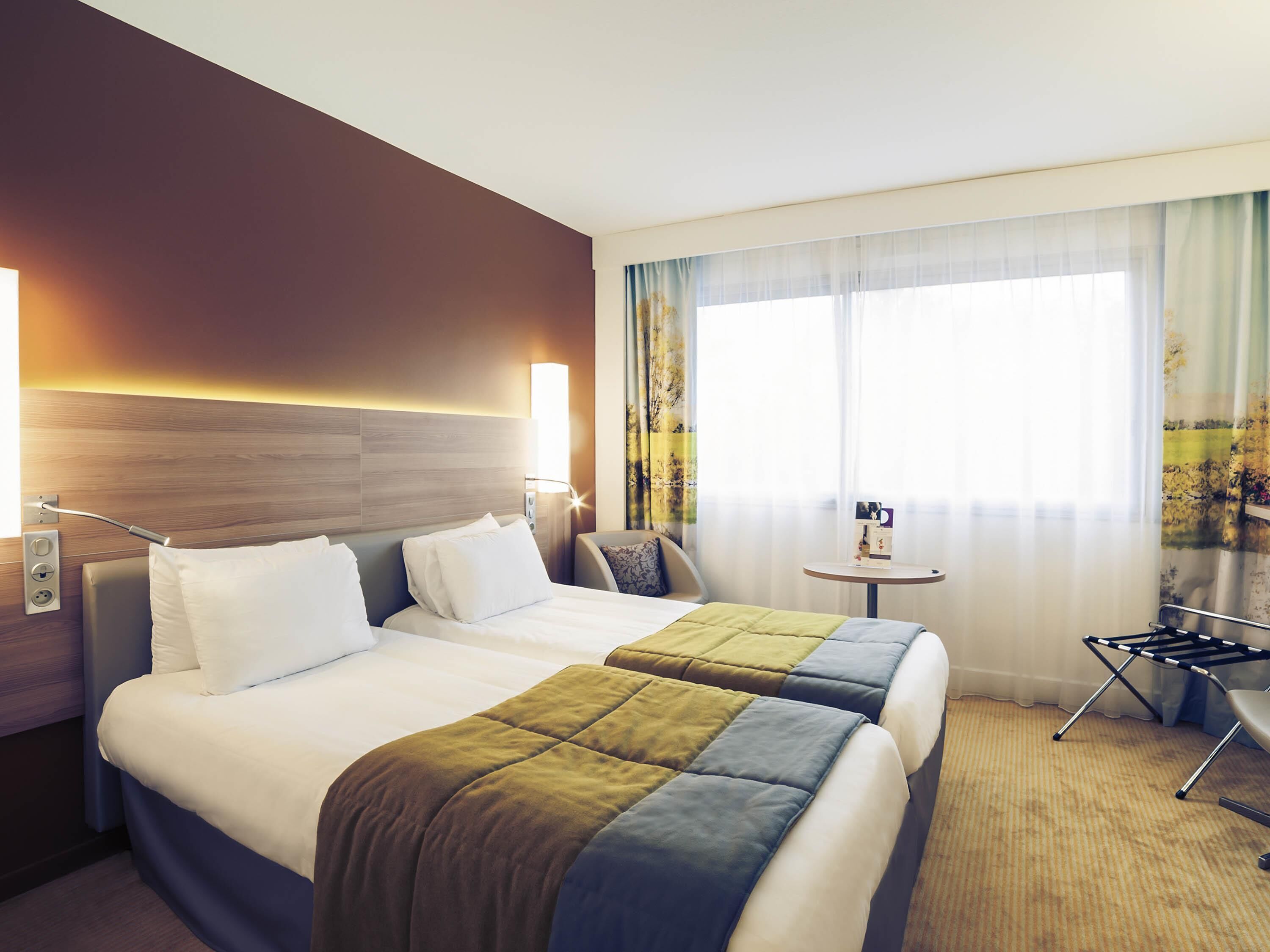 Classic Twin Room, 2 Single Beds | Premium bedding, in-room safe, individually furnished, laptop workspace