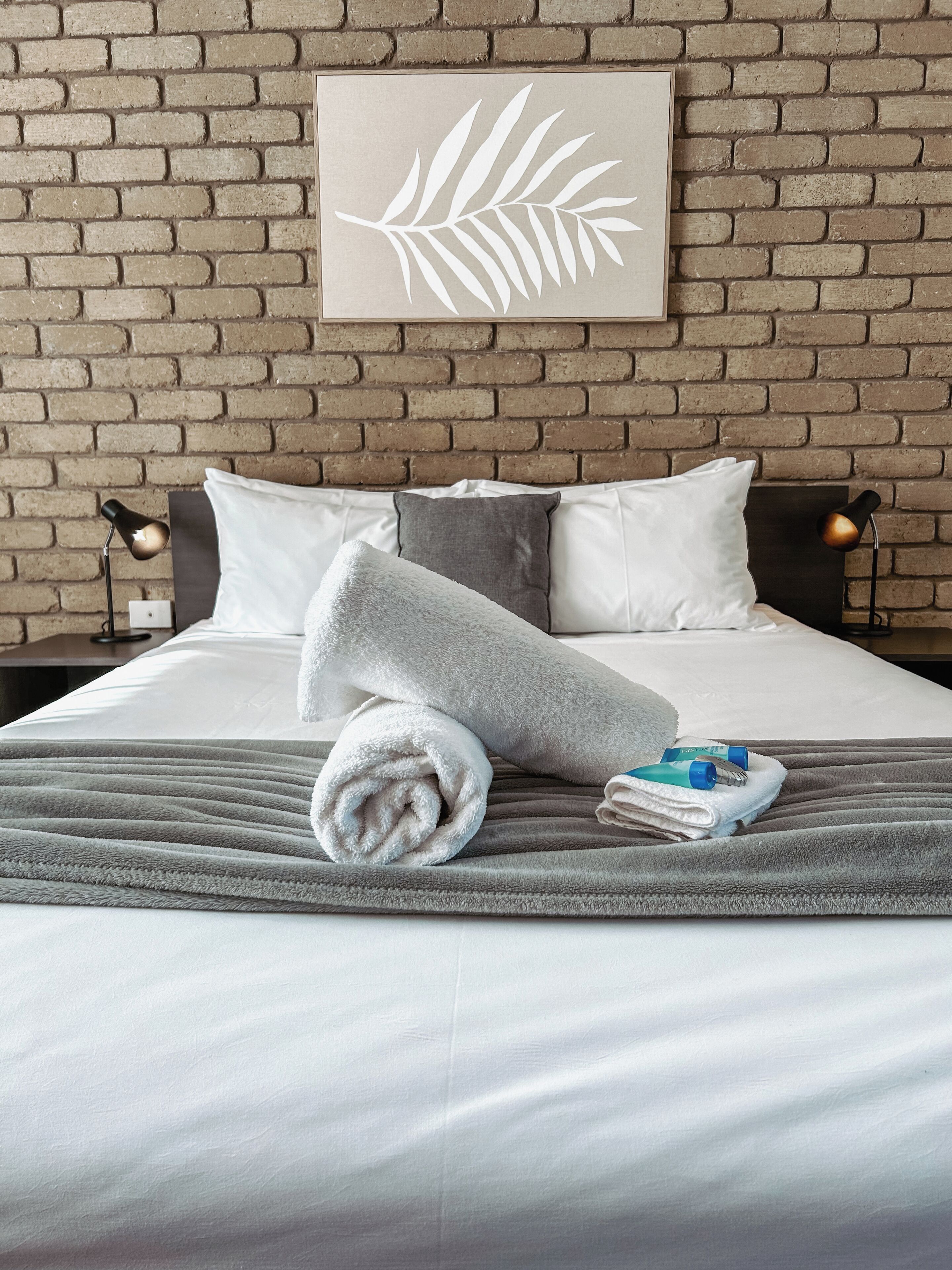 Twin Room | Premium bedding, minibar, desk, iron/ironing board