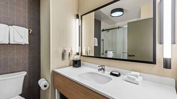 Habitación, 1 cama de matrimonio grande | Baño | Secador de pelo