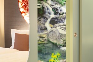 Family Room Large | Bathroom | Free toiletries, hair dryer, bathrobes, slippers