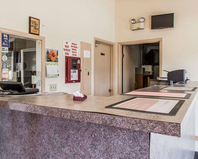 Economy Inn