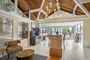 Lobby - Best Western Gold Country Inn (Grass Valley)