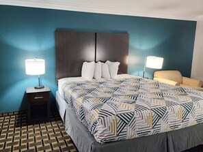 Desk, iron/ironing board, free WiFi, bed sheets - Motel 6 Crowley, LA (Crowley)